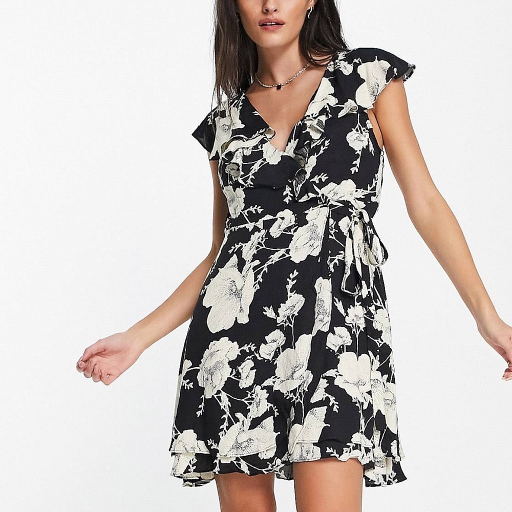 Free People Floral Wrap Mini Dress XS [NEVER WORN]